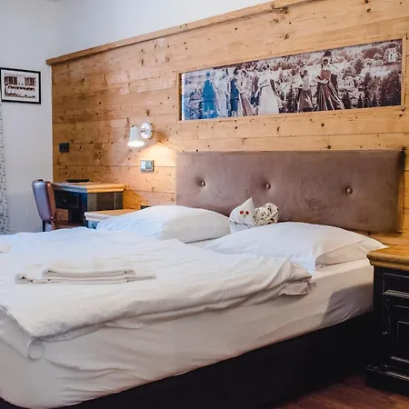 Hotel Bruckmuehle 2*